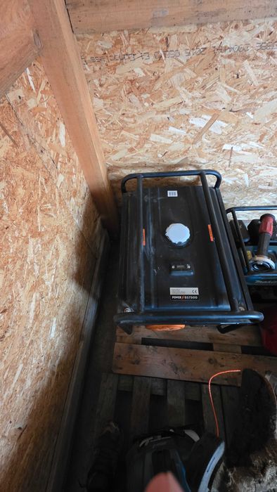 Vand urgent generator curent