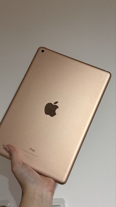 iPad 10.2” (2019) 7th Gen – отлично състояние