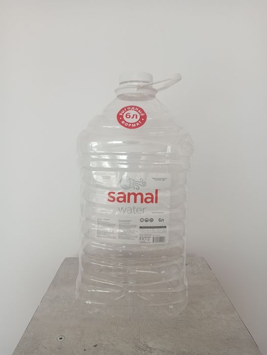 Баклашки  5-6 литровые.