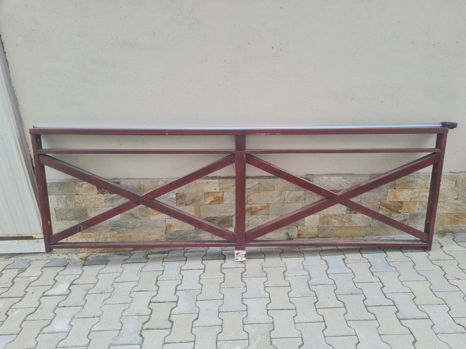 Дървен парапет за веранда