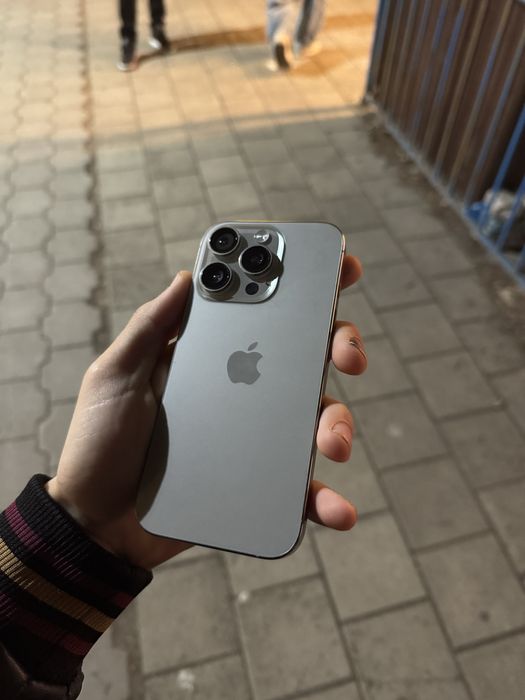 iPhone 16 pro 256gb