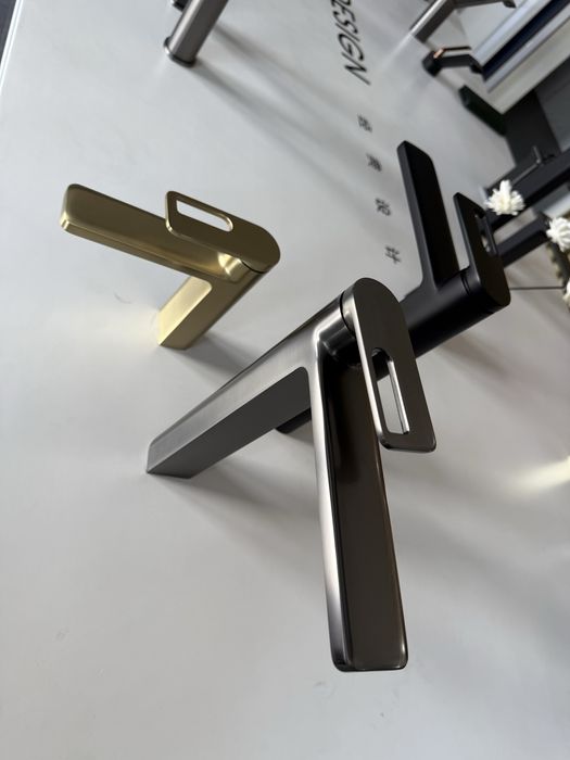 Смеситель на раковину