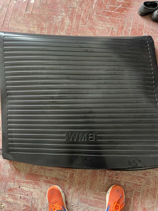 Резервна гума комплект BMW X6 18 цола (нов) + постелка за багажник