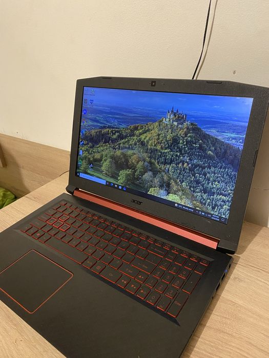Vând Acer Nitro 5 AN515-42
