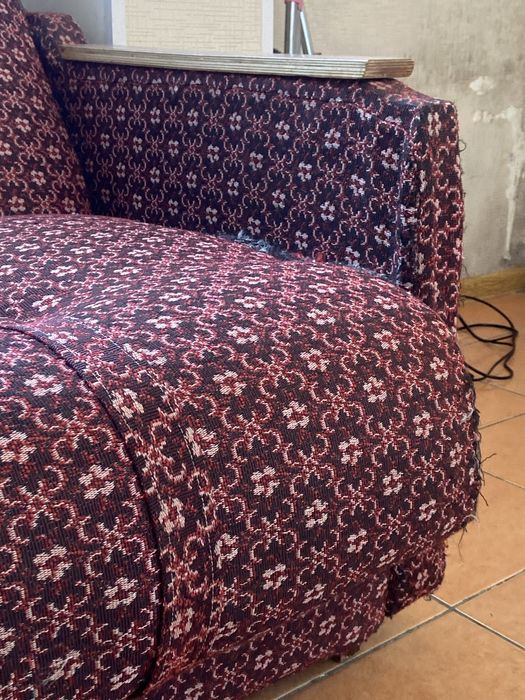 Отдам БЕСПЛАТНО! диван б/у, полностью функциональный