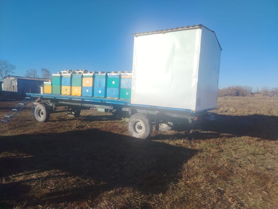 Пчелоприцеп. С ульями