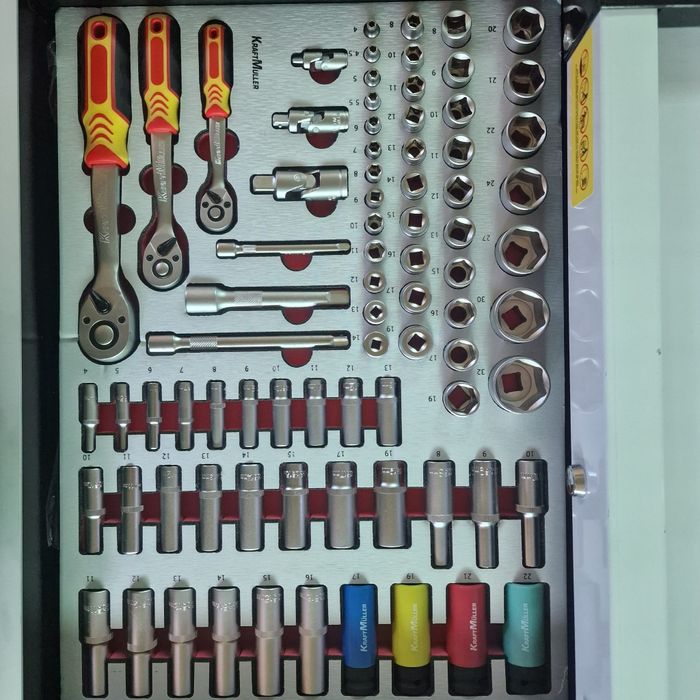 Dulap cu scule Kraft Muller adus din Germania cu 9/7 sertare cu scule