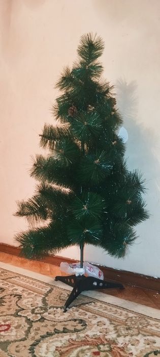 Елка искусственная