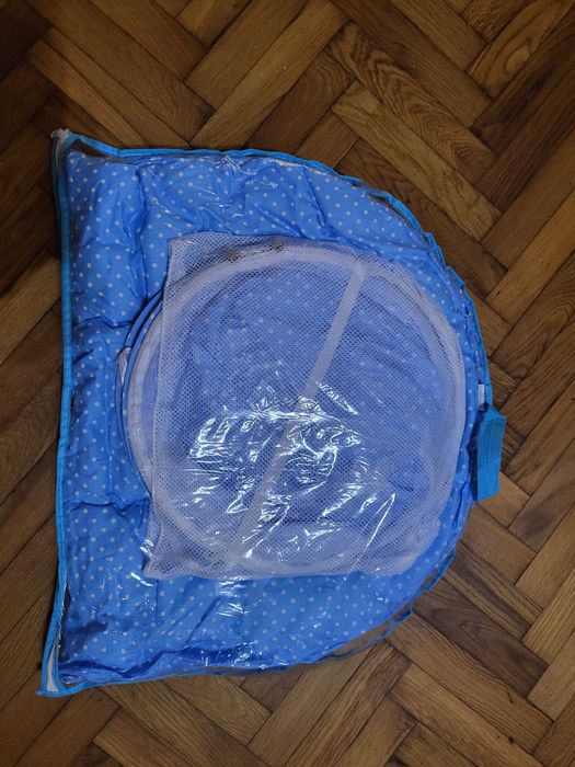 Pătuț portabil pliabil cu plasă de țânțari