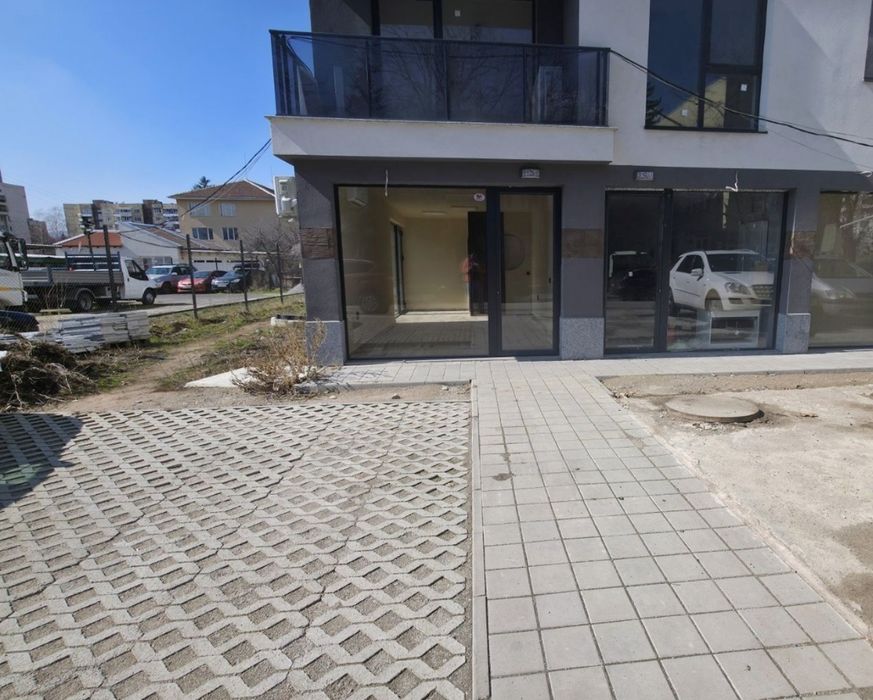 Дава се под наем Магазин в Перник, Изток - 30 кв.м за 400 € - Снимка #9