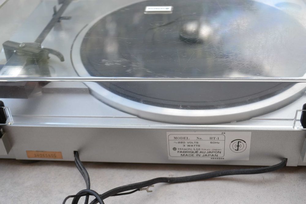 Pick up Hitachi HT 1