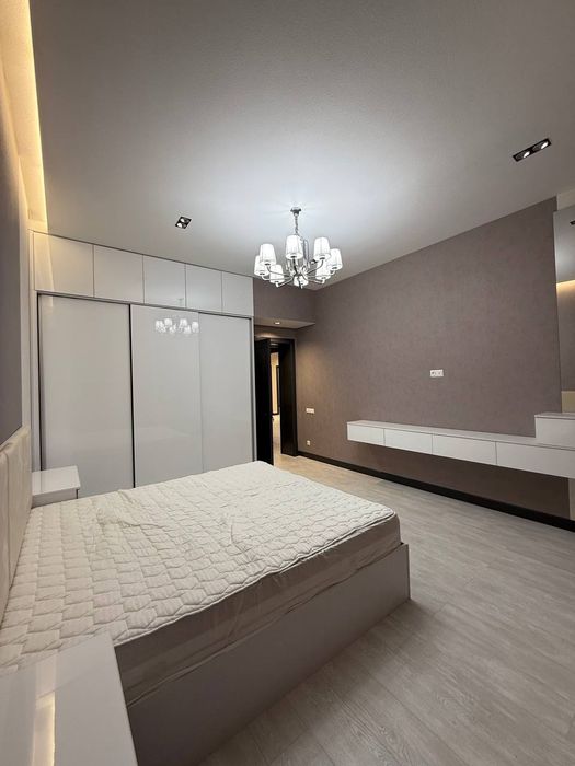 Аренда квартиры  ЖК "Uzbеgim"
1 000 $/мес

• 3 комнаты
• Этаж: 9 из 1