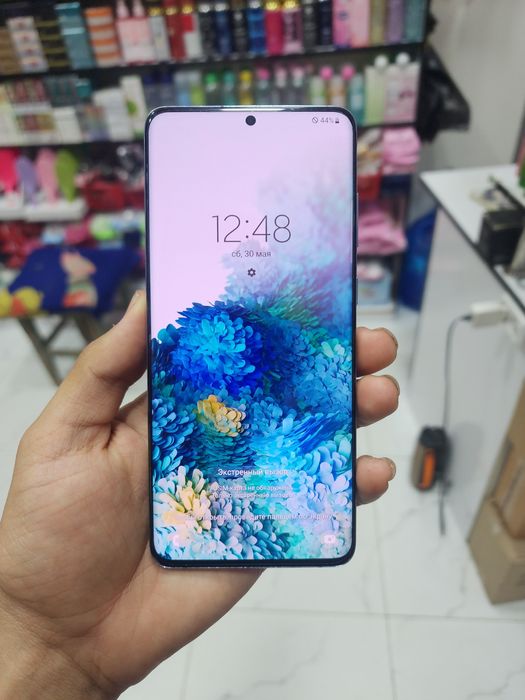 Samsung galaxy s20 plus sotiladi