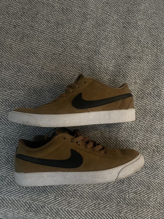 Papuci nike sb brun