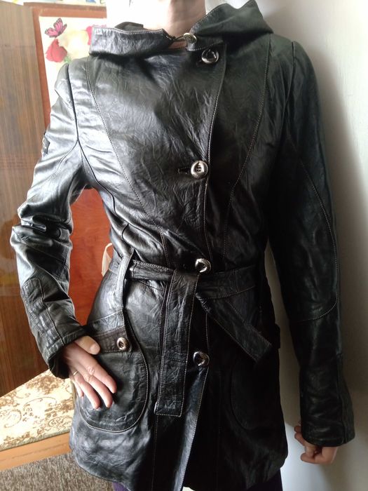 Кожаная женская куртка
