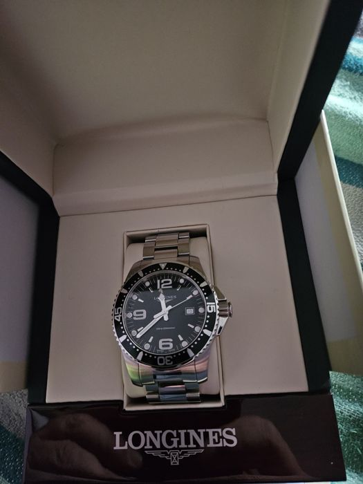 Vind ceas Longinex nou in cutie cu acte.