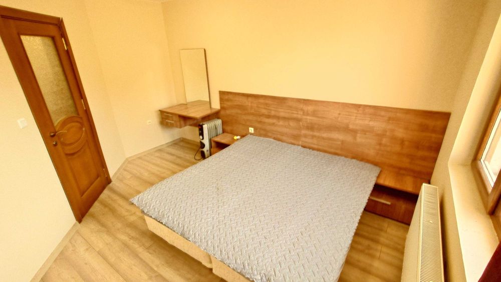 Продава се Двустаен апартамент в Айтос - 60 кв.м за 950 €/кв.м - Снимка #2
