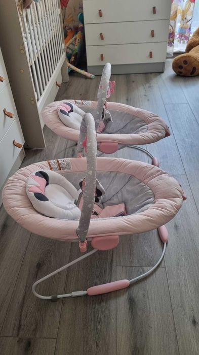 Бебешки люлки със звук и вибрация