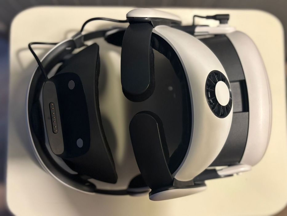 VR QUEST 3 cu strap și baterie externă