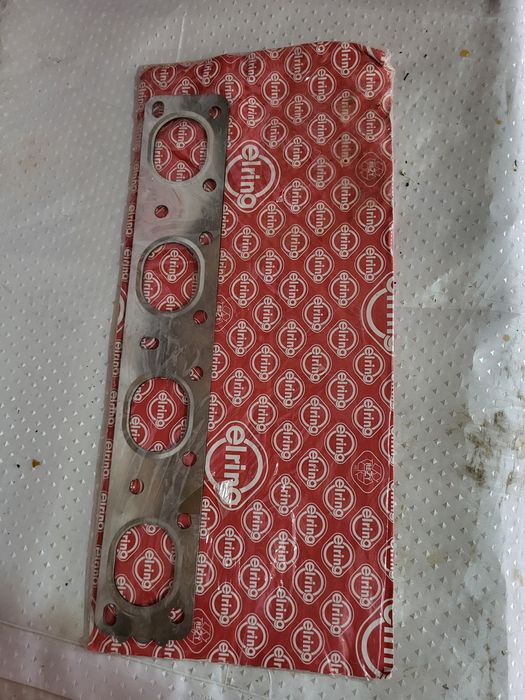 Продам запчасти на BMW