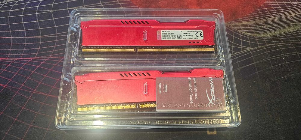 Vand KIT 8GB DDR3 la 1866MHz (2x4GB)