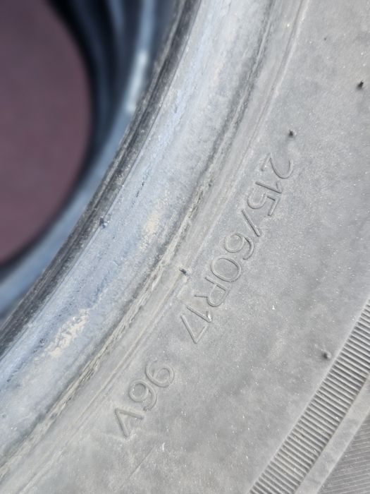 Гуми 215/60/17 Всесезонни