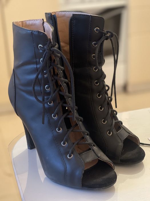 Продам туфли High Heels
