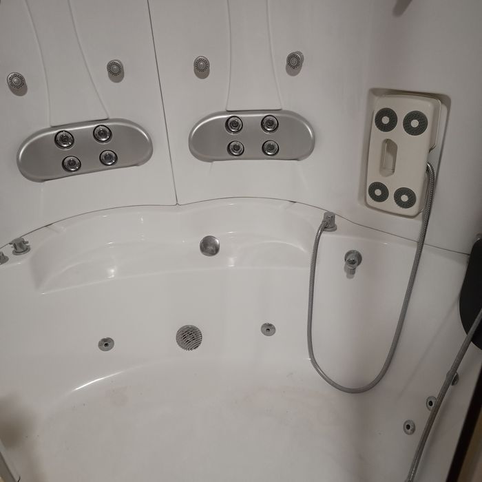 Vând duș cu cadă baie cu hidromasaj 160x160 cm și multe alte funcții