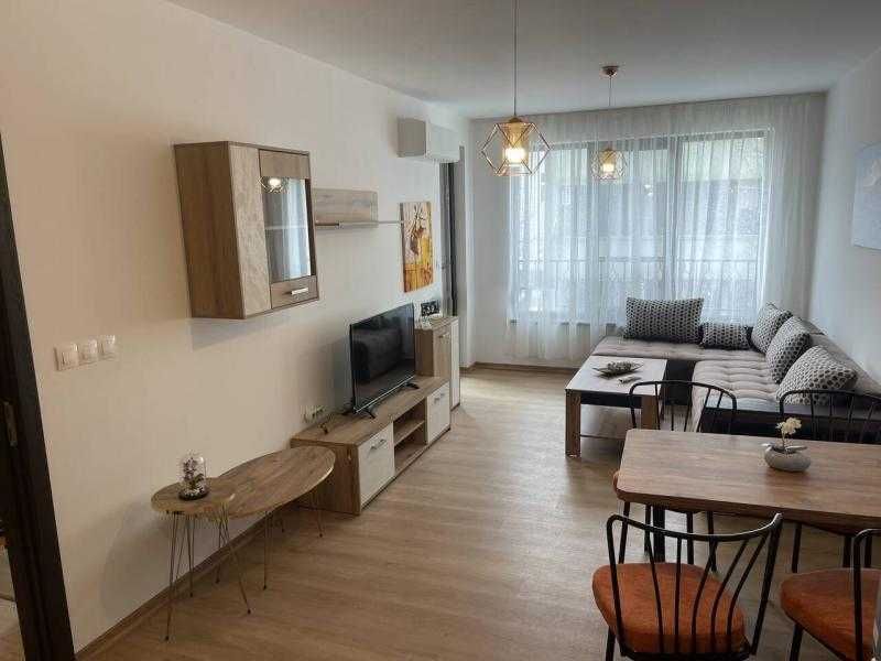 Напълно обзаведен двустаен апартамент във Възраждане