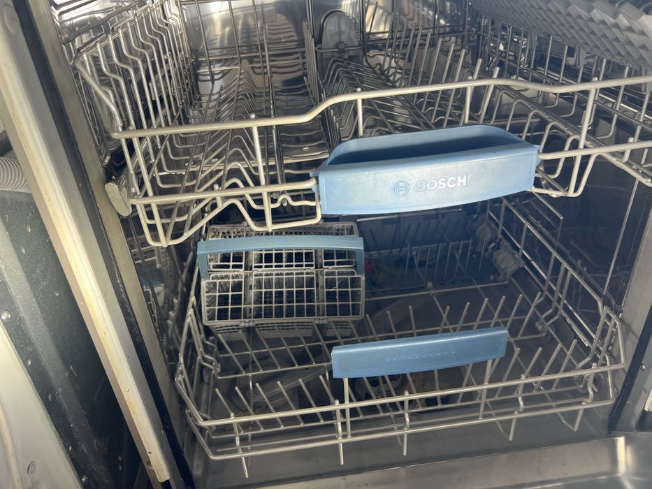 Посудомоечная машина BOSCH