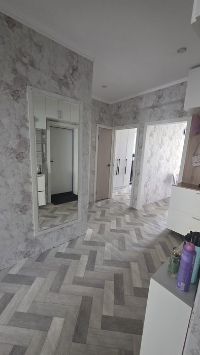 Продам квартиру в центре.