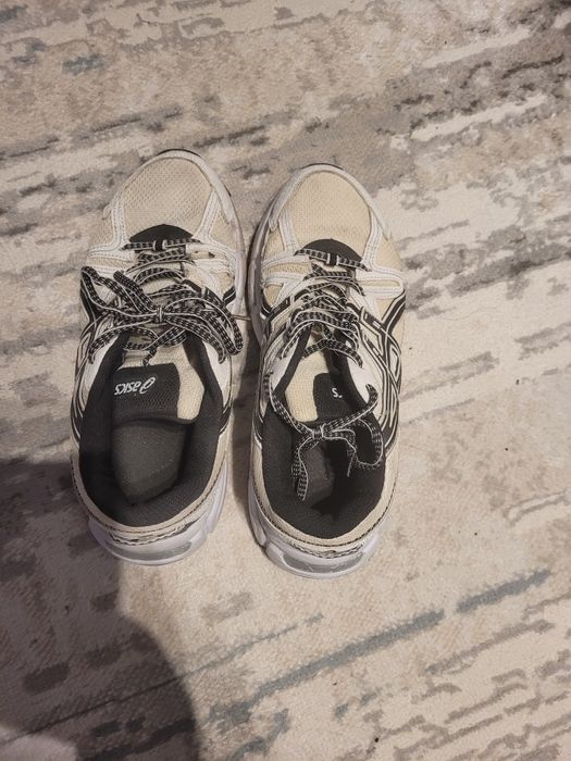 Продам кроссовки б/у