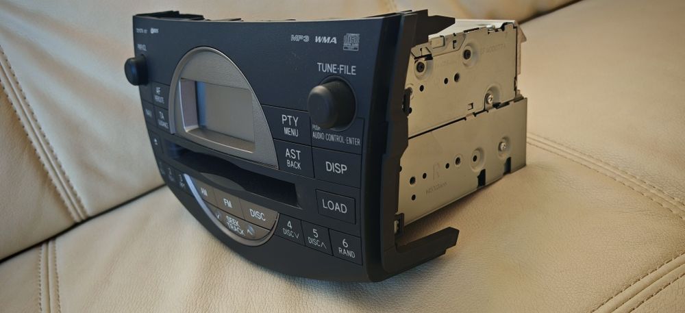 CD player cu magazie de cd-uri pentru Rav 4