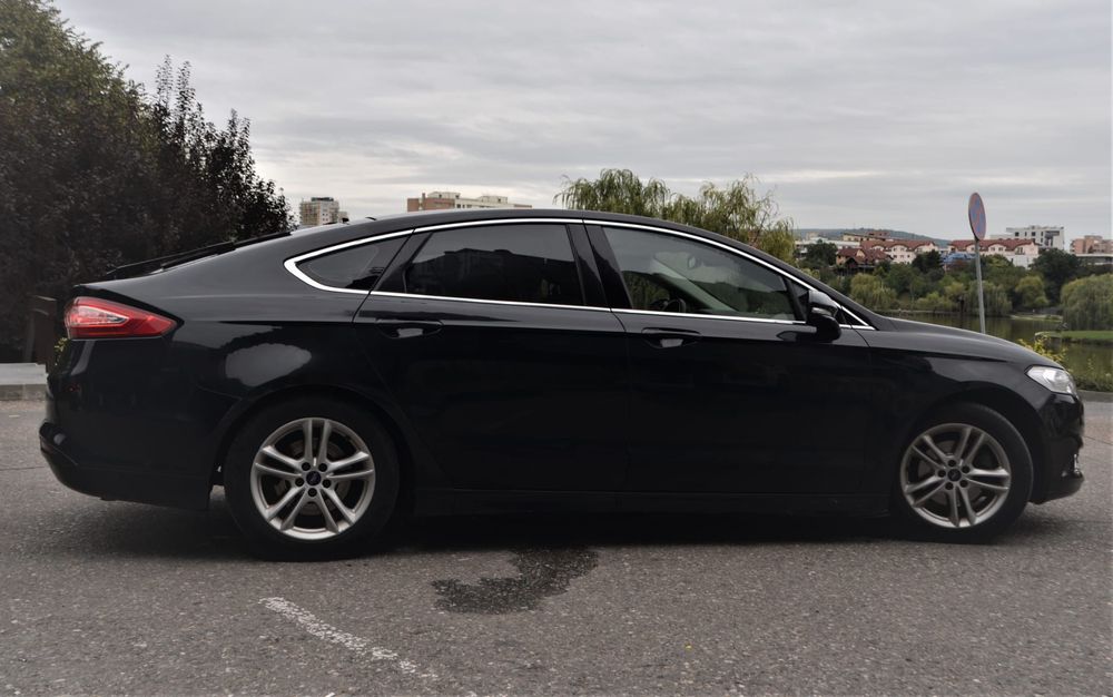 Ford Mondeo Vând Ford Mondeo MK5 stare perfecta