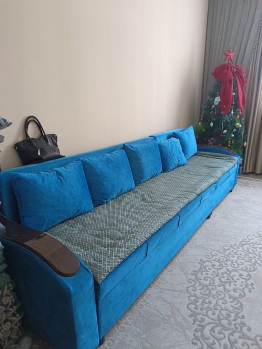 Продам диван в отличном состоянии