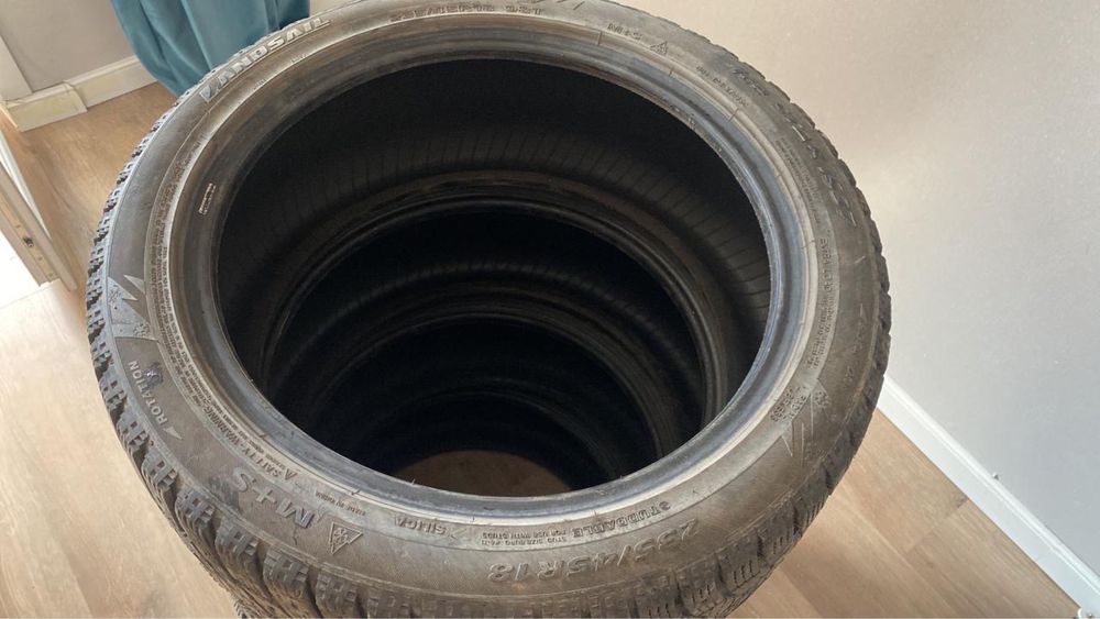 Покрышка Landsail 235/45R18