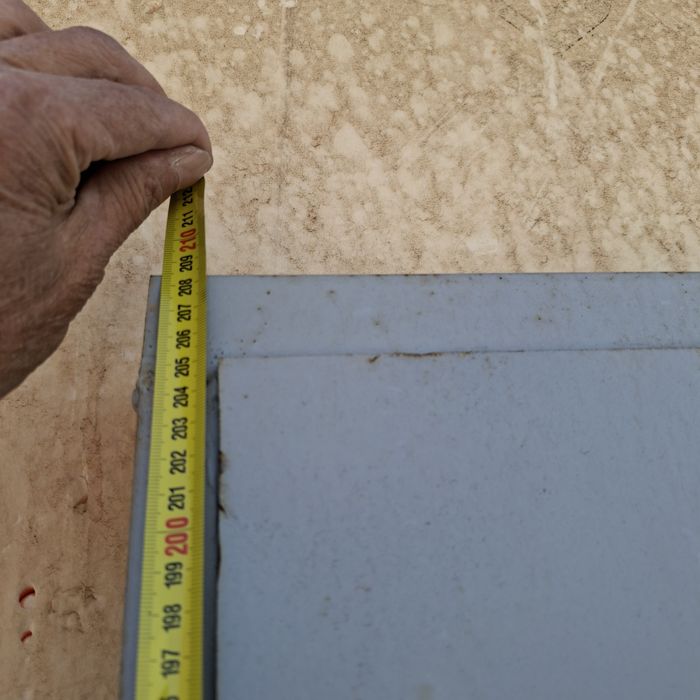 Продам железную дверь