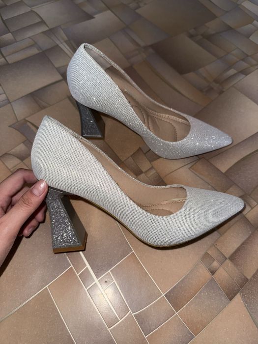 Туфли серебристый
