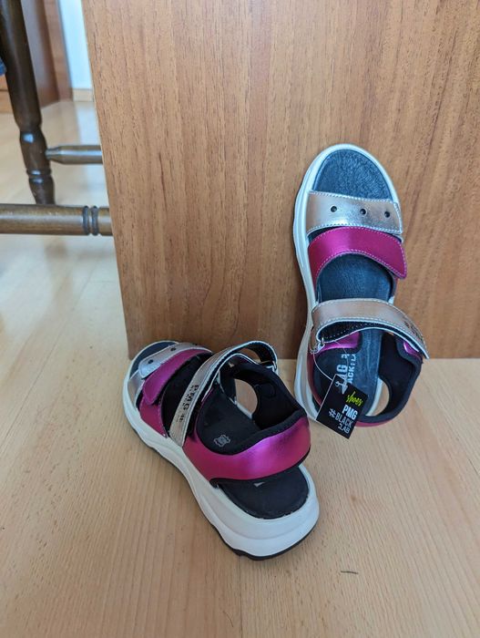 Детски сандали Primigi