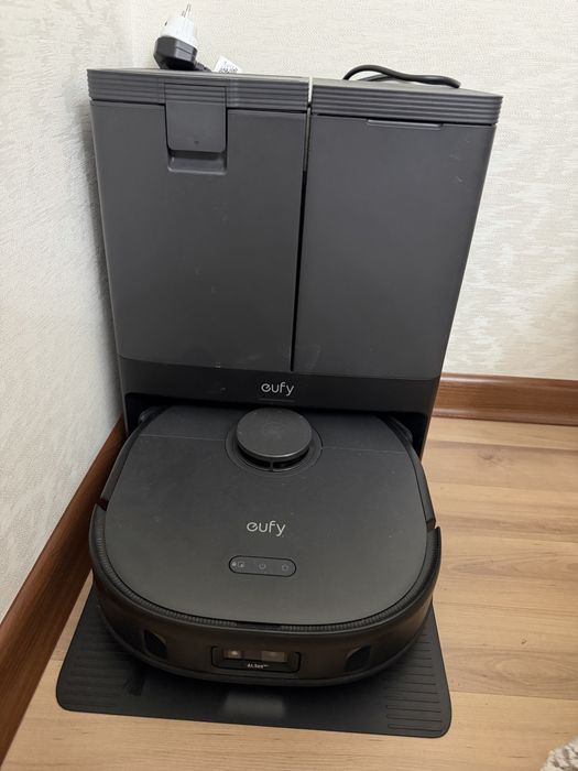 Робот пылесос Eufy x10 pro omni station