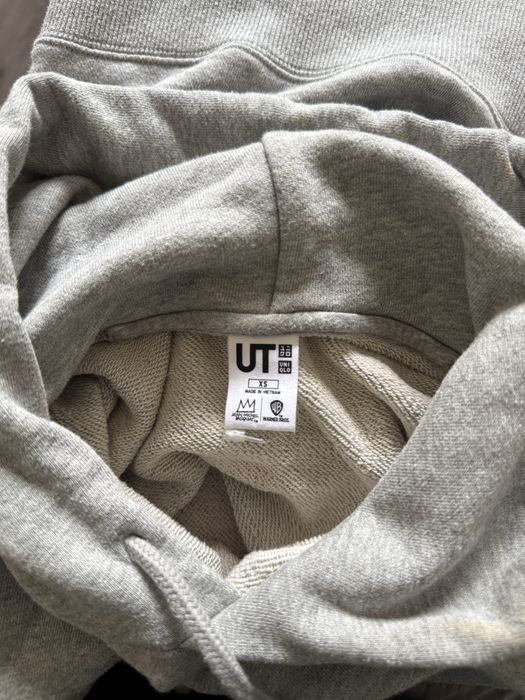 Серая толстовка Uniqlo