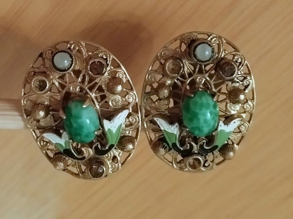 Часы  СССР и украшения