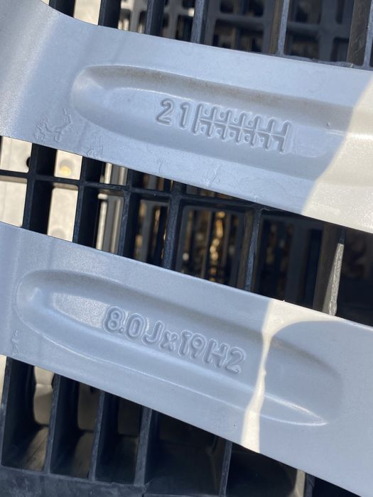 19 цола 5 х 112 мм Фолксваген Пасат , Ауди , Шкода