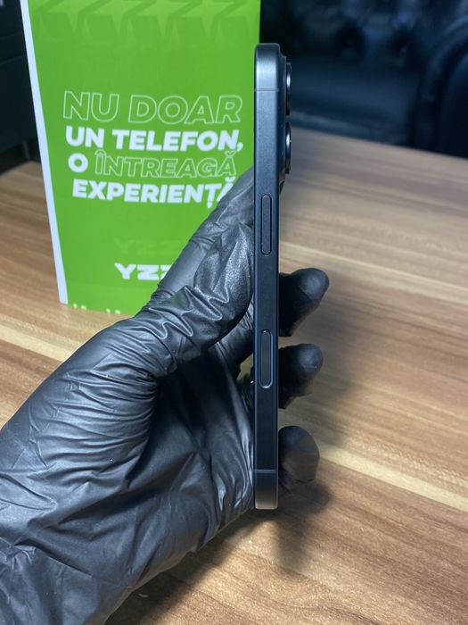 iPhone 16 • 128 GB • Black