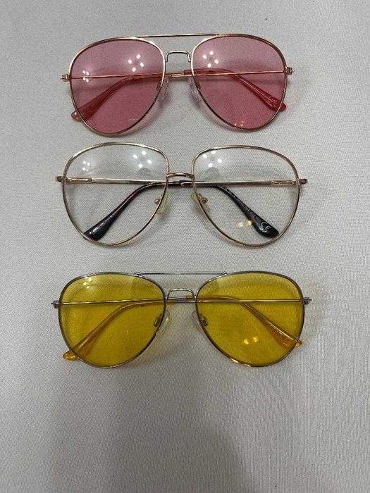 Ochelari cu lentile de diferite culori- 3 buc -60 lei