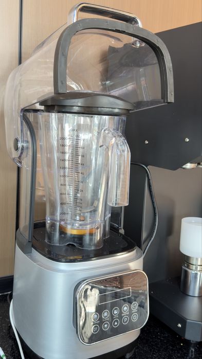 Блендер Ozdemer.