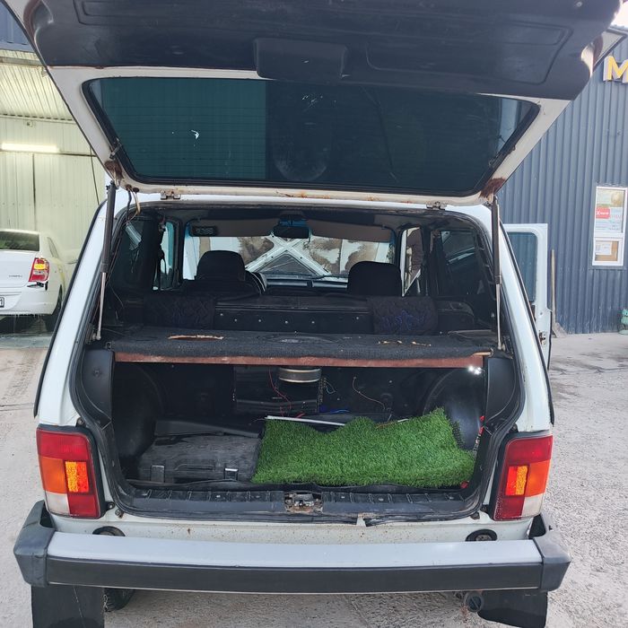 Нива 21214 сросно