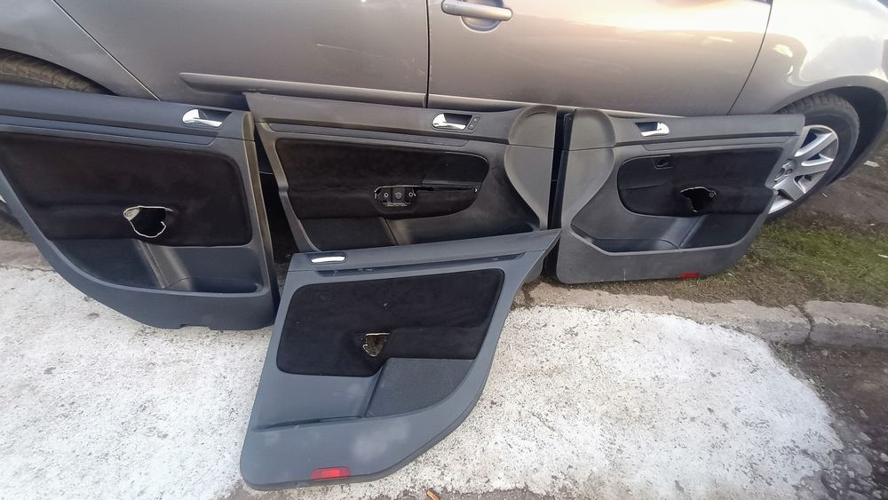 Кори за врати VW golf 5