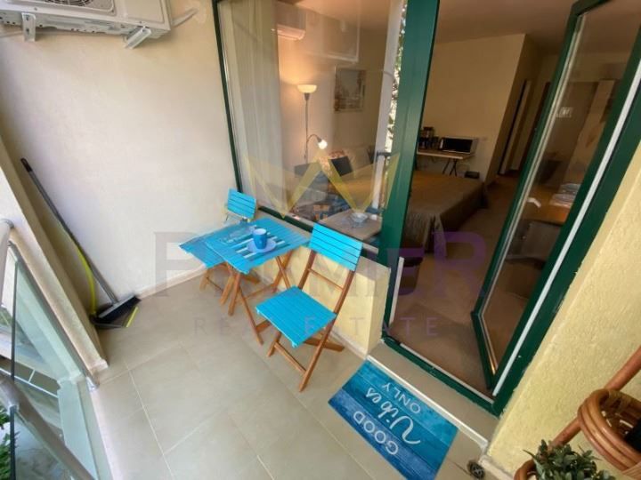 Дава се под наем Едностаен апартамент в к.к. Св.Св. Константин и Елена - 32 кв.м за 357 € - Снимка #7