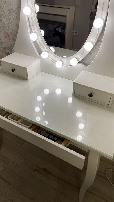 Туалетный столик Ikea